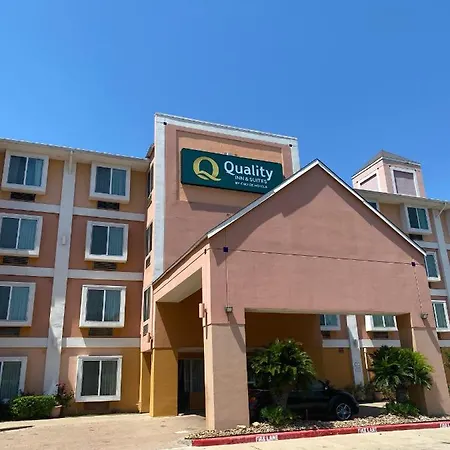 Quality Inn & Suites West Chase